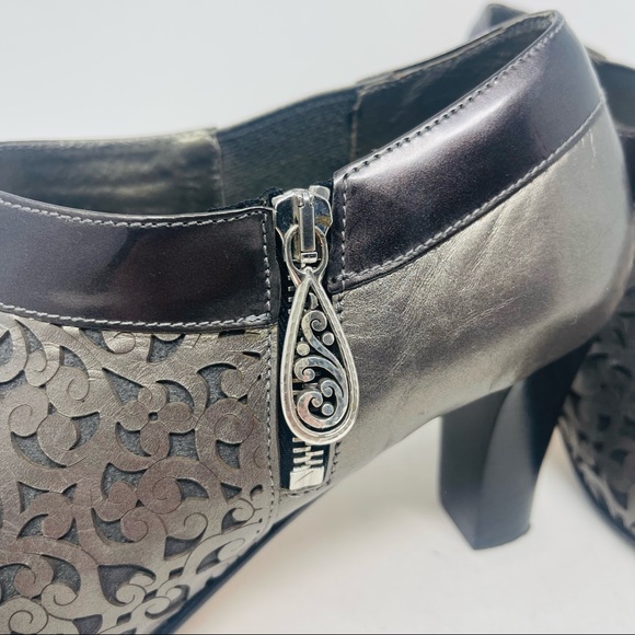Brighton Rhythm Metallic Pewter Laser Cut Leather Heeled Shoe 11M NEW - Picture 7 of 10